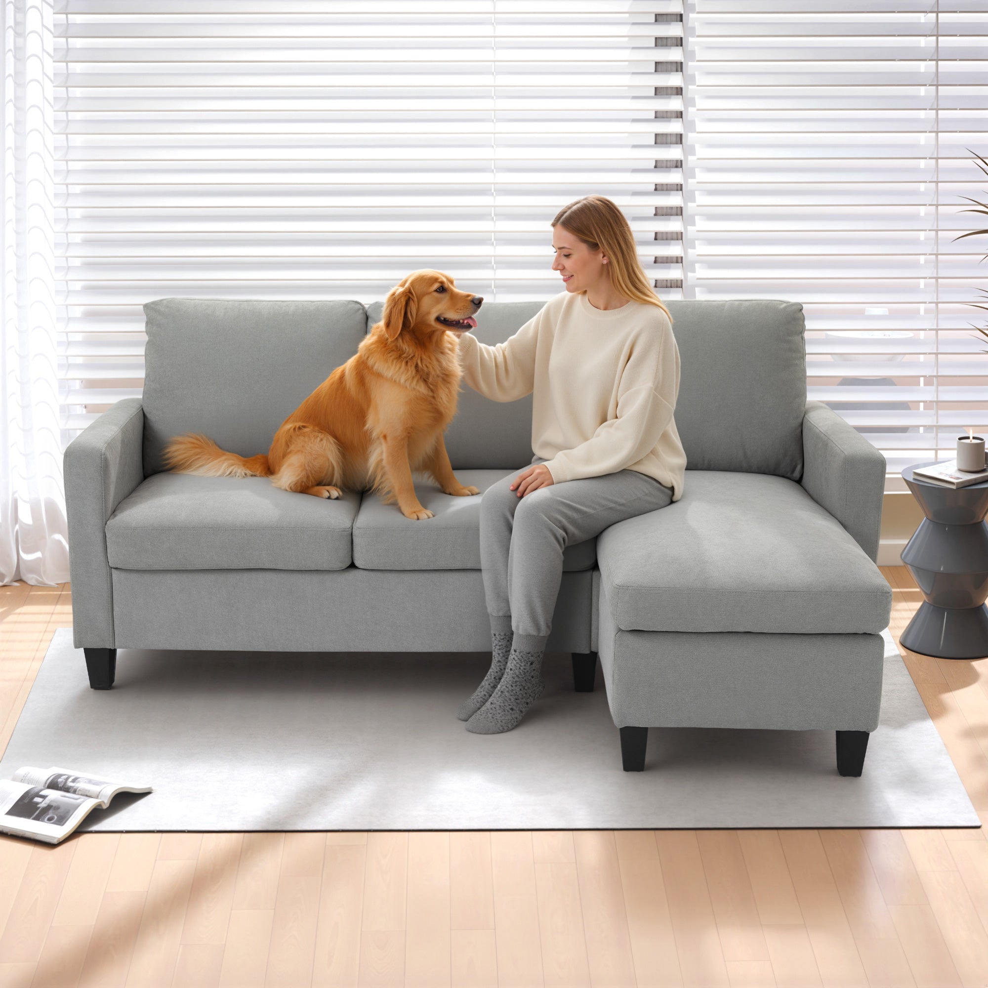 Canapé d'angle 3 places en L avec pouf pour salon, gris clair
