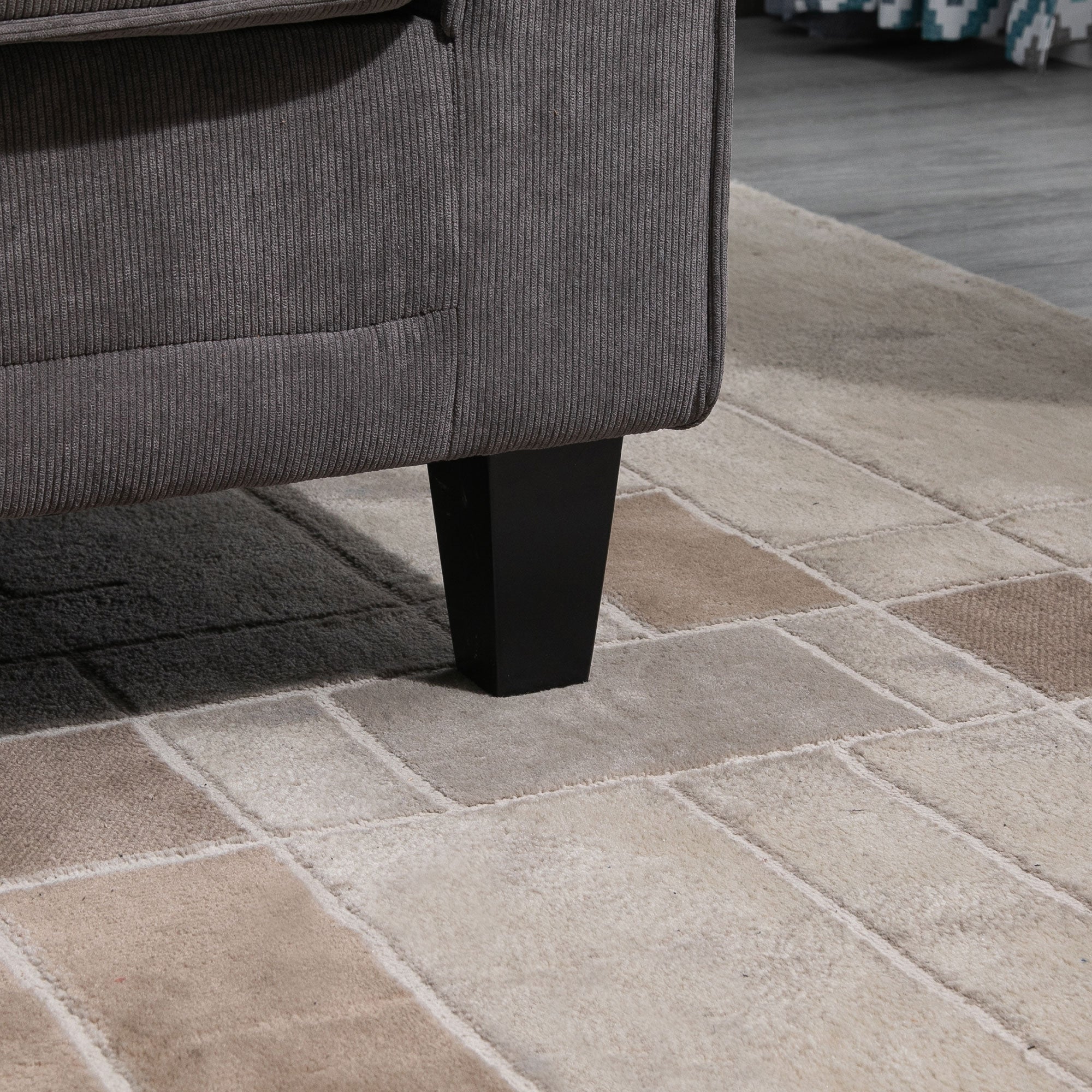 HOMCOM Modern 3-Seater Sofa, Corduroy Fabric Couch with Pine Wood Legs, Rolled Arms for Living Room, Light Grey