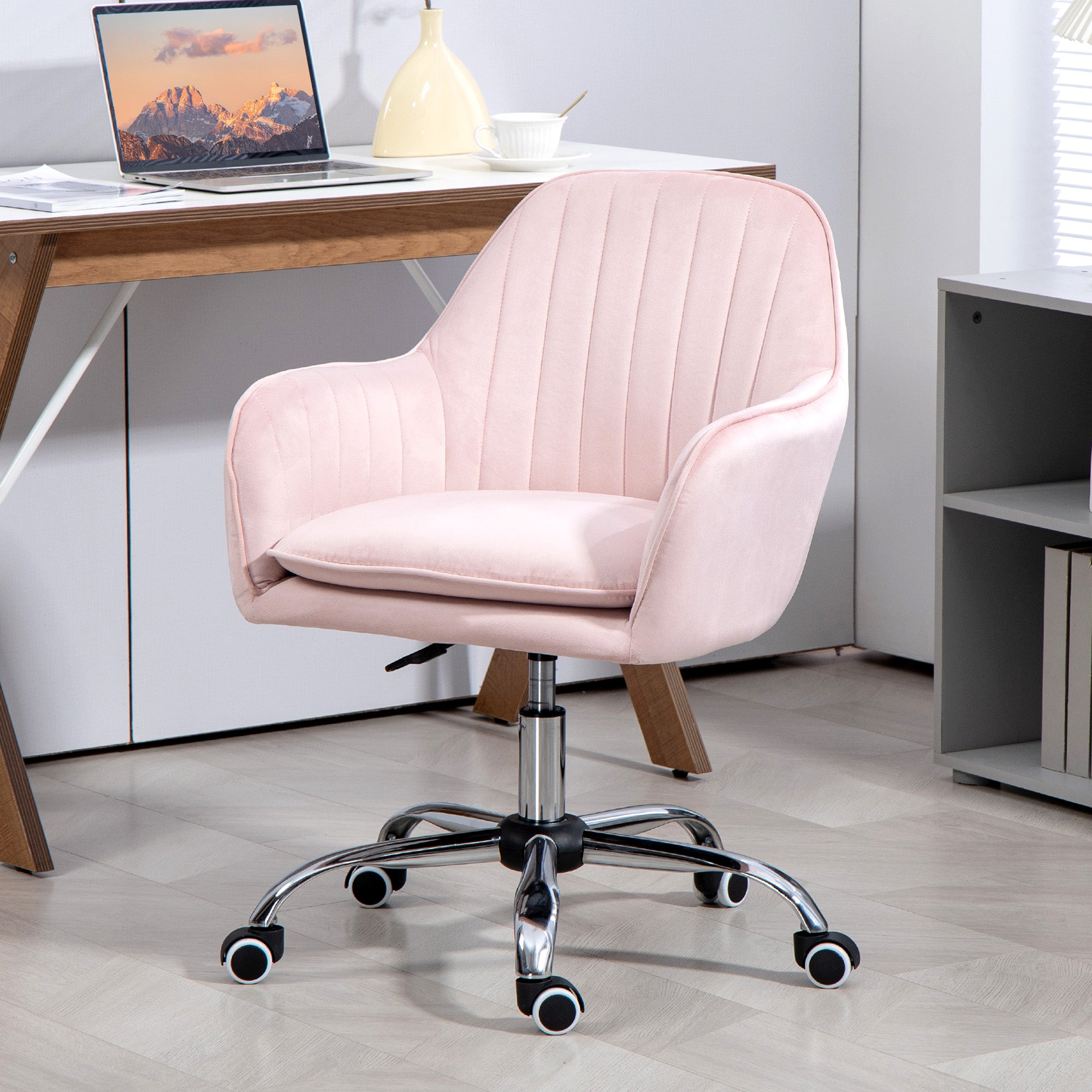 HOMCOM Office Chair, Swivel Desk Chair, Velvet-Feel Fabric Vanity Chair with Adjustable Height and Rolling Wheels for Home Work Study, Pink