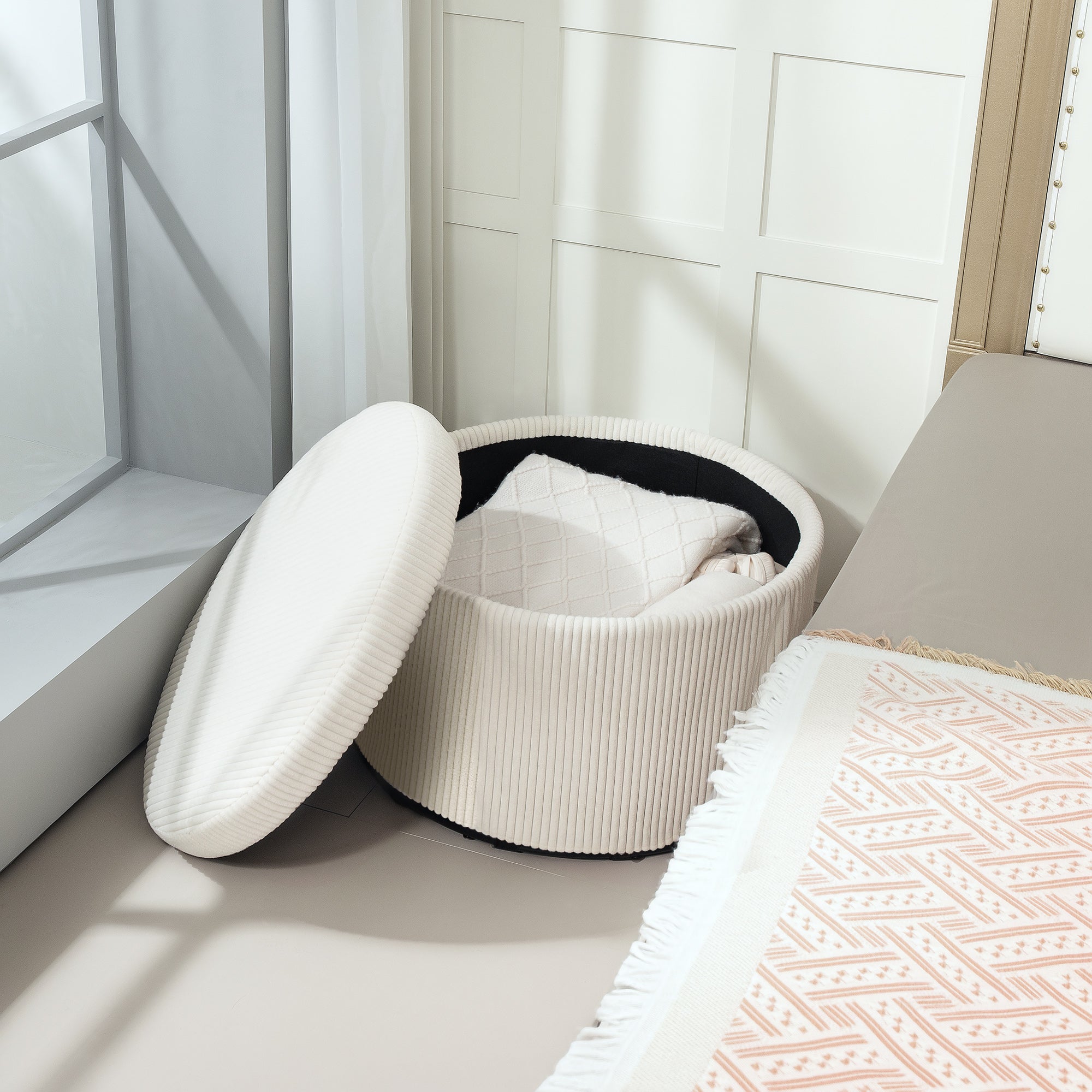 Storage Ottoman with Lid, 24 Inches Round Pouf Ottoman with Storage, Upholstered Corduroy Foot Rest Stool for Living Room, Bedroom, Beige