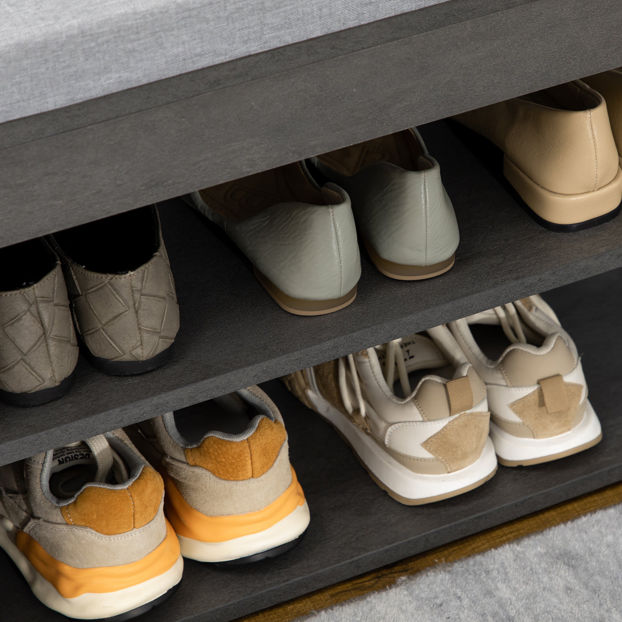 HOMCOM Shoe Bench, Modern Shoe Storage Bench with Cushion and Shelves, Shoe Rack Bench for Entryway, Hallway, Grey