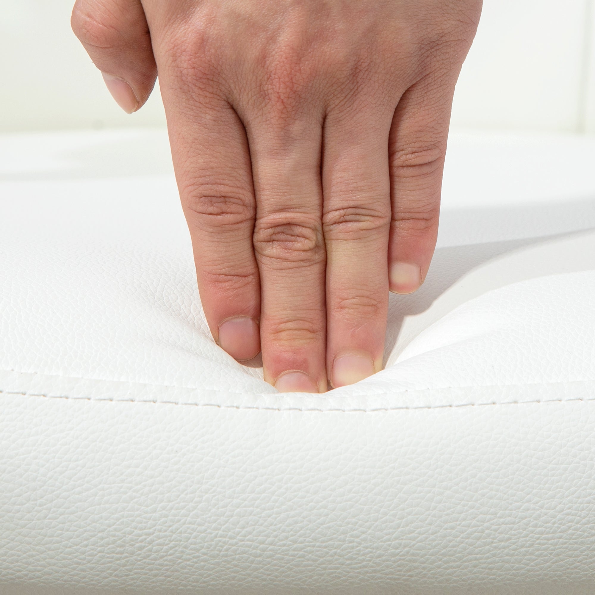 Vinsetto Office Chair, Swivel Desk Chair, PU Vanity Chair with Adjustable Height and Rolling Wheels for Home Work Study, White