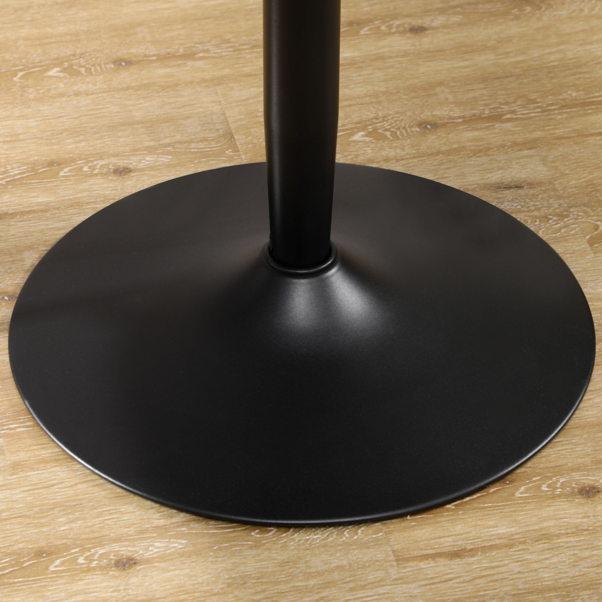HOMCOM Round Dining Table, Modern Kitchen Table with Steel Base, Non-slip Foot Pad for Living Room, Dining Room, Black