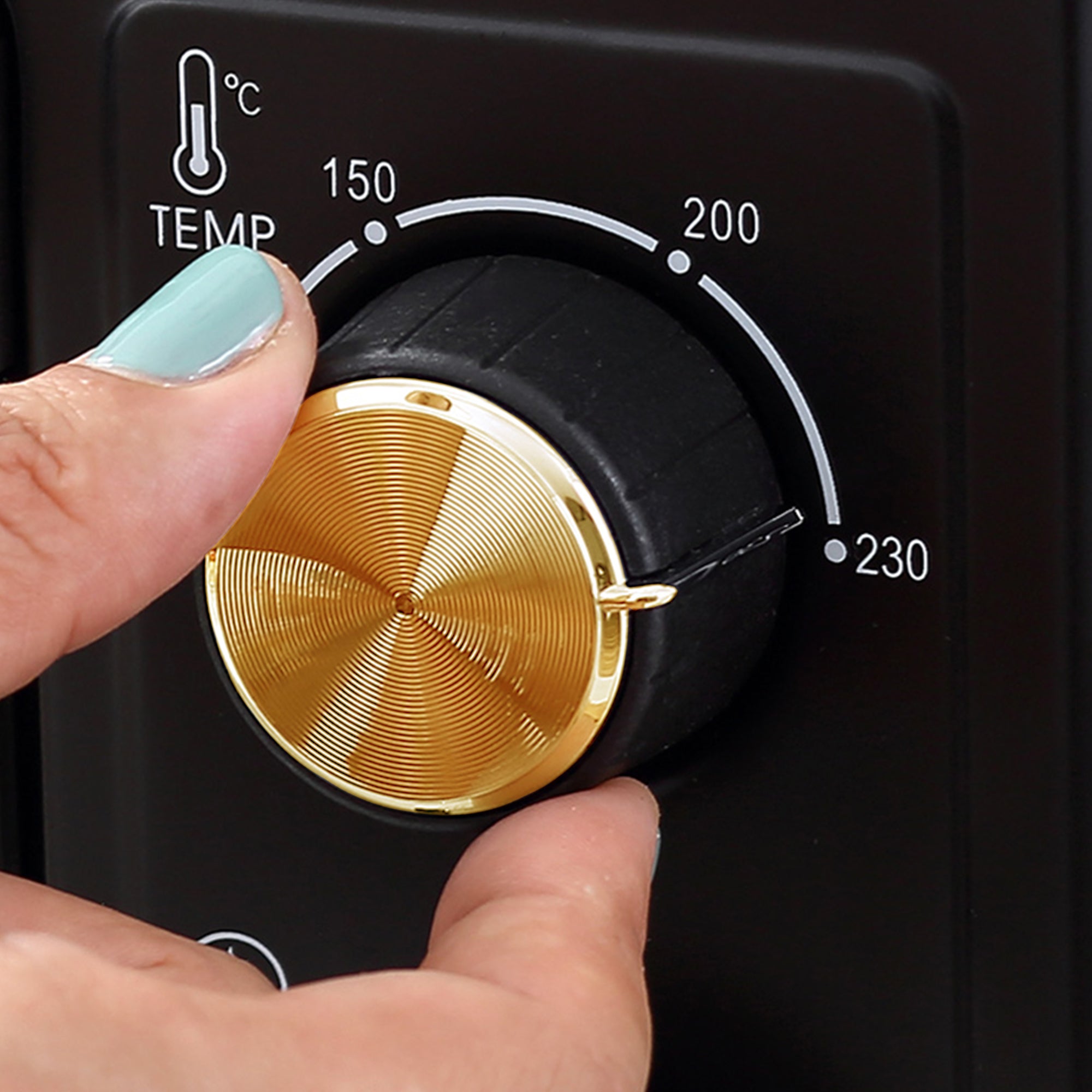 HOMCOM Mini Oven, 16L Countertop Electric Grill, Toaster Oven with Adjustable Temperature, 60 Min Timer, Crumb Tray, Baking Tray, Wire Rack, Tray Handle, 1400W, Black