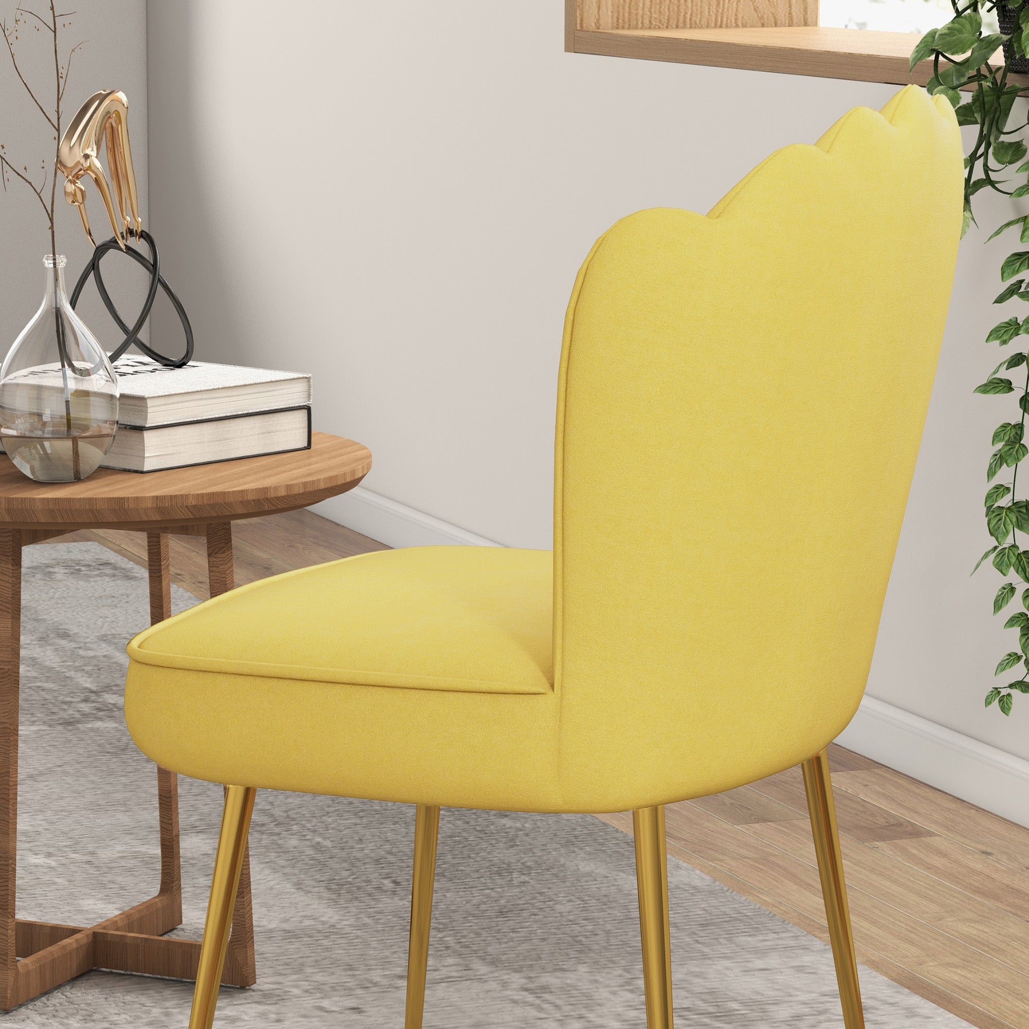 HOMCOM Shell Luxe Velvet Accent Chair with Gold-tone Metal Legs, Modern Vanity Chair for Living Room, Bedroom, Home Office, Yellow
