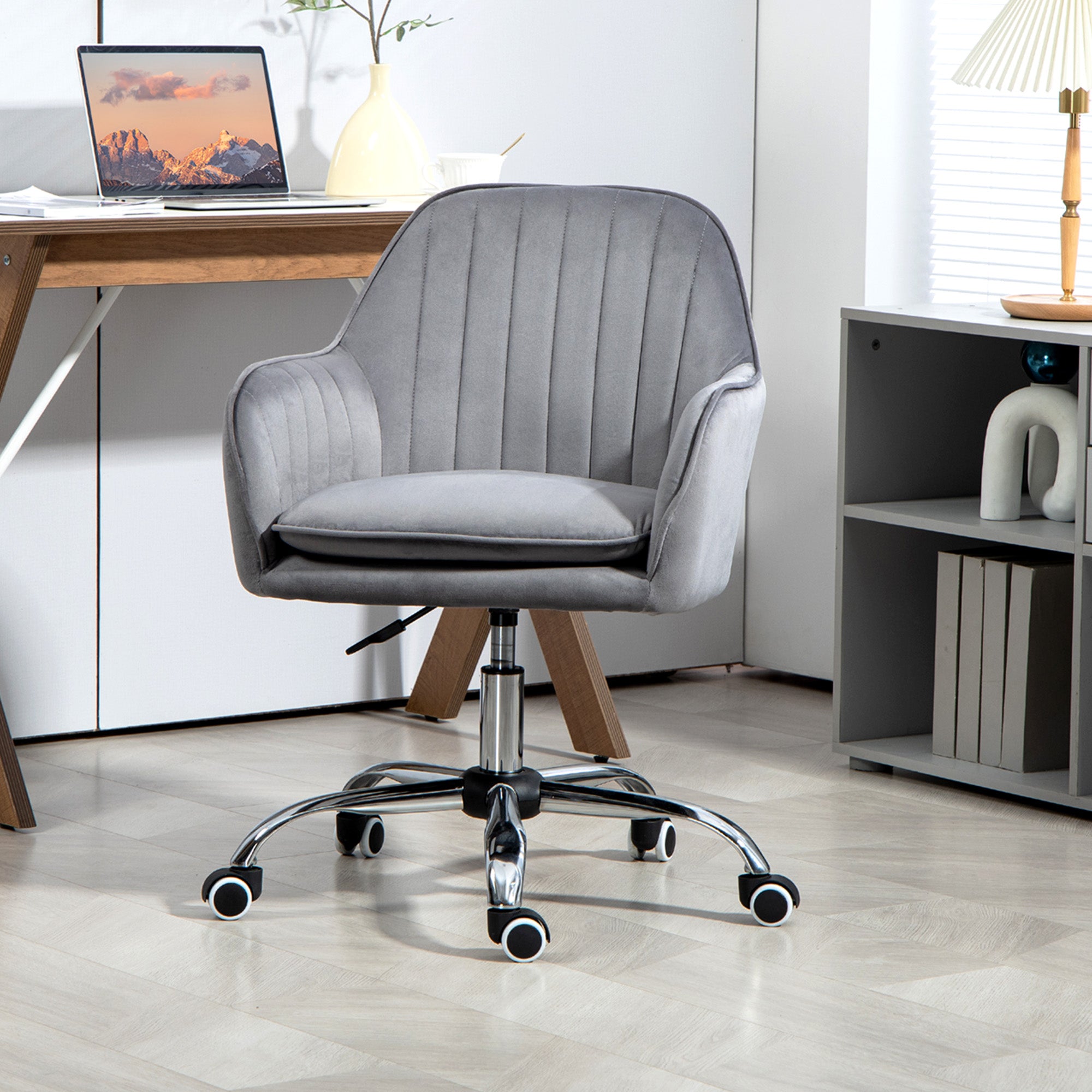 HOMCOM Office Chair, Swivel Desk Chair, Velvet-Feel Fabric Vanity Chair with Adjustable Height and Rolling Wheels for Home Work Study, Grey