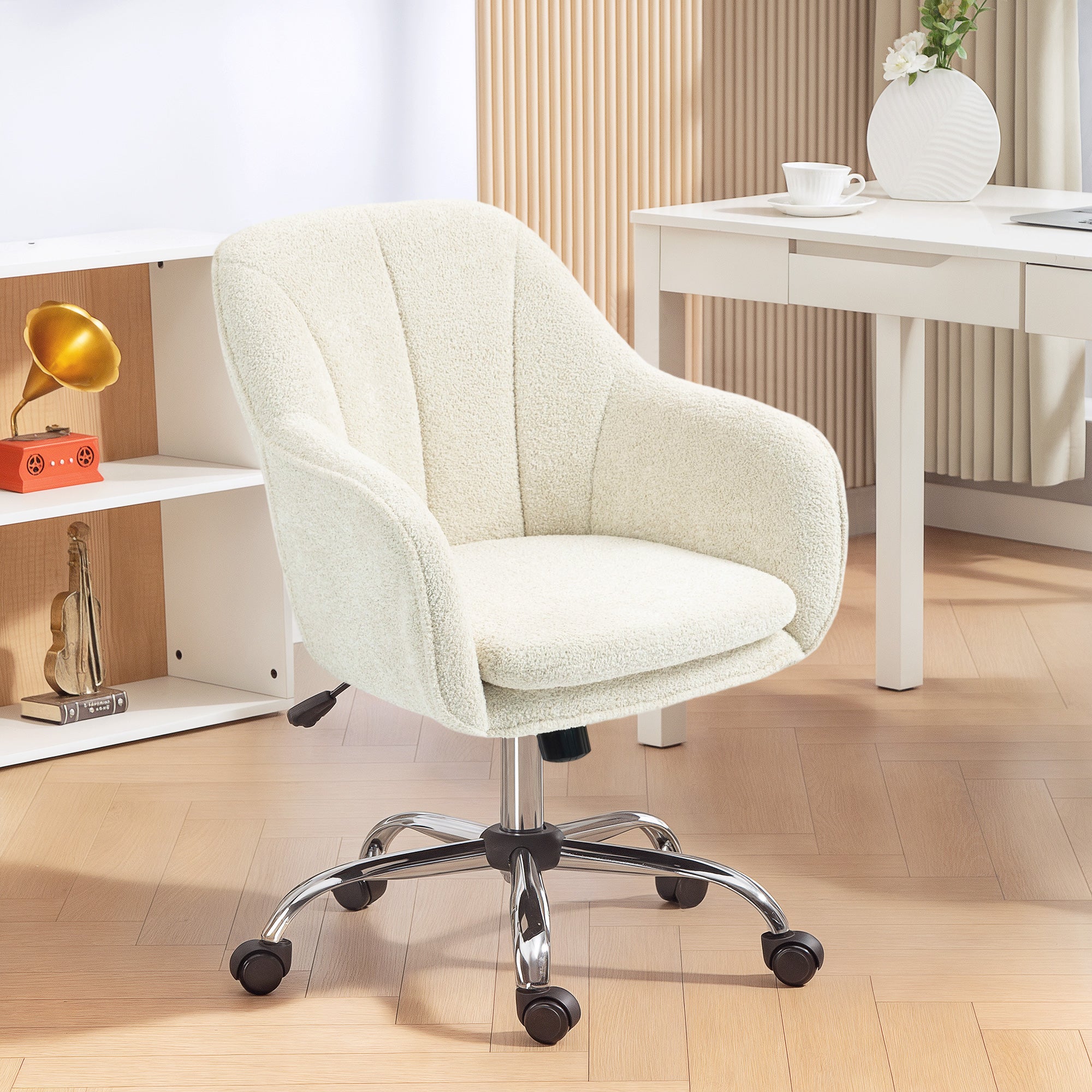 Velvet Office Chair, Modern Makeup Vanity Chair with Tub Back, Swivel Rolling Computer Armchair for Bedroom, Living Room, Beige