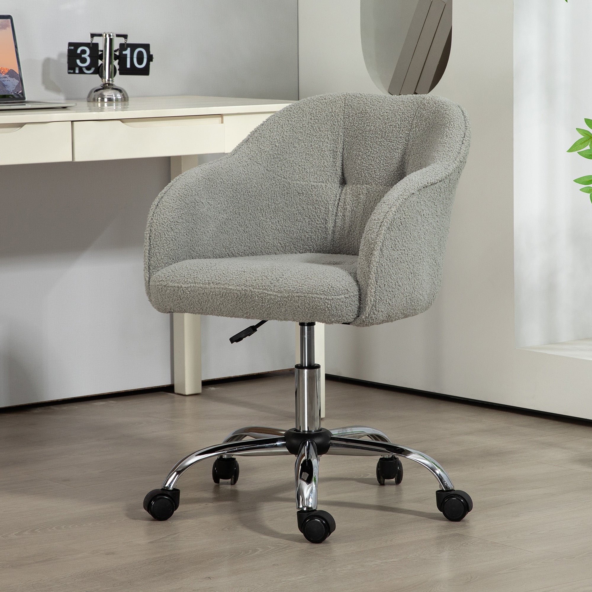 HOMCOM Computer Desk Chair, Fluffy Fabric Swivel Office Chair, Makeup Vanity Chair with Height Adjustable, Wheels, for Home Study Bedroom, Grey