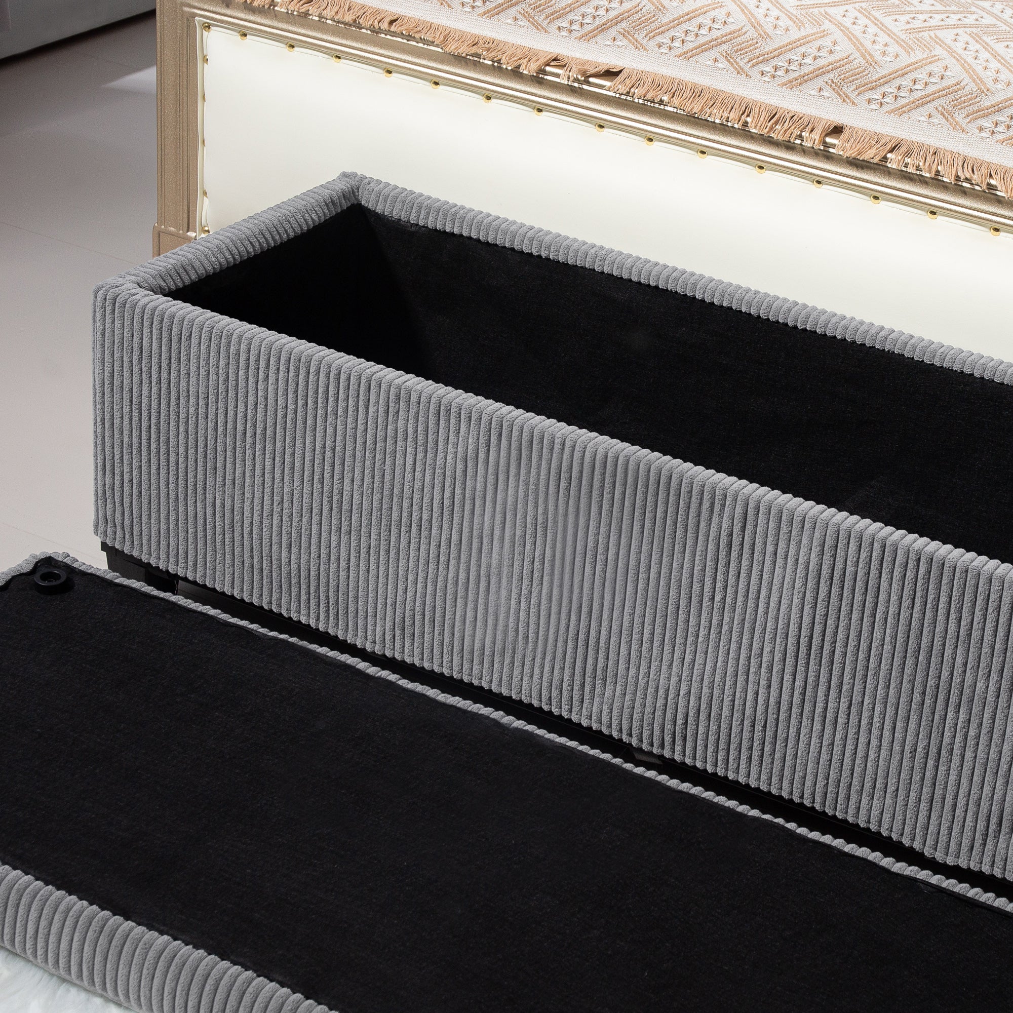 HOMCOM 47 Inches Storage Ottoman Bench, Foot Rest with Legs, Removable Lid, End of Bed Bench, Corduroy Storage Chest for Living Room, Bedroom, Entryway, Gray