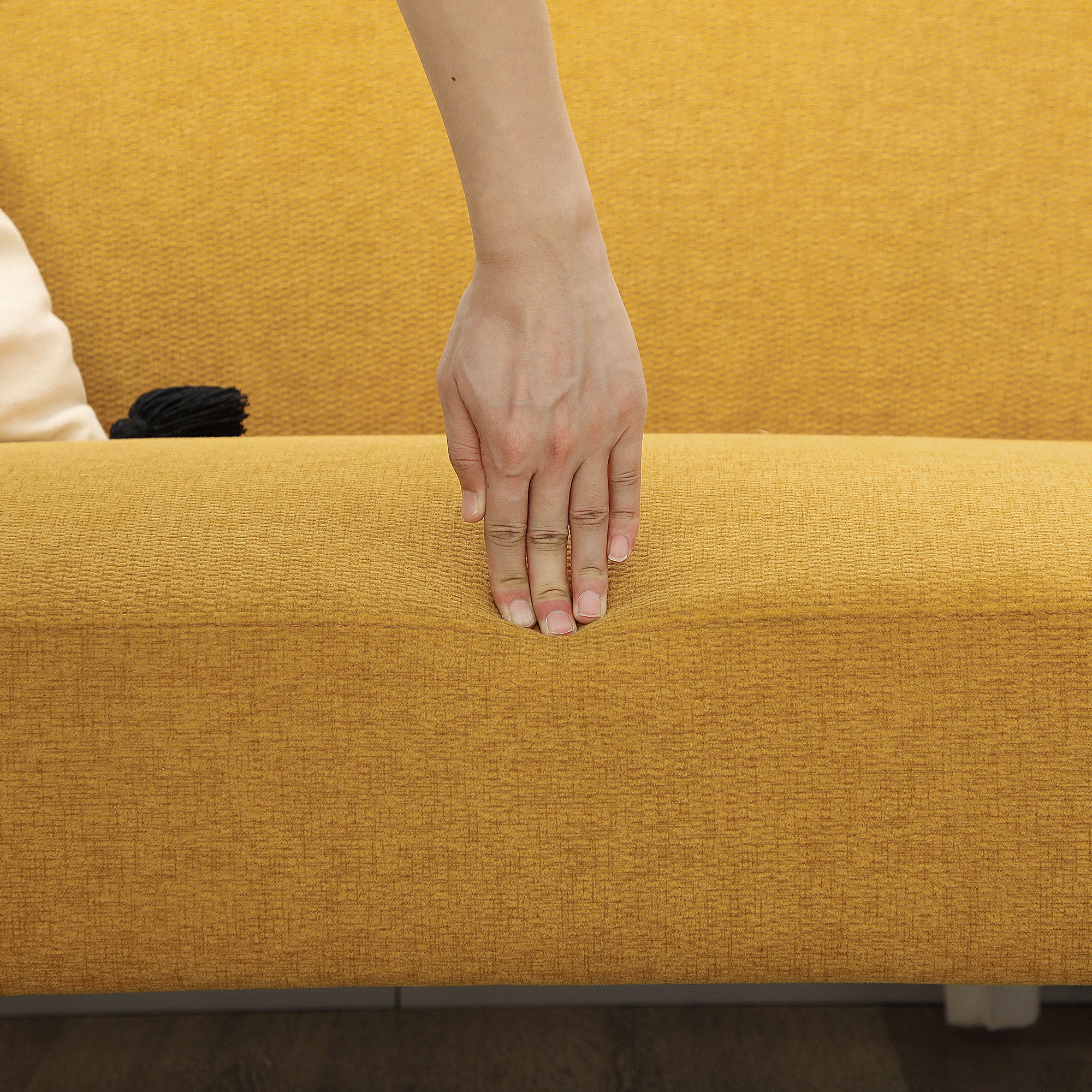 HOMCOM 2 Seater Sofa, Small Sofa Couch with 21cm Thick Padding and Wood Legs, Modern Velvet Feel Fabric Loveseat for Living Room, Bedroom, Home Office, Yellow