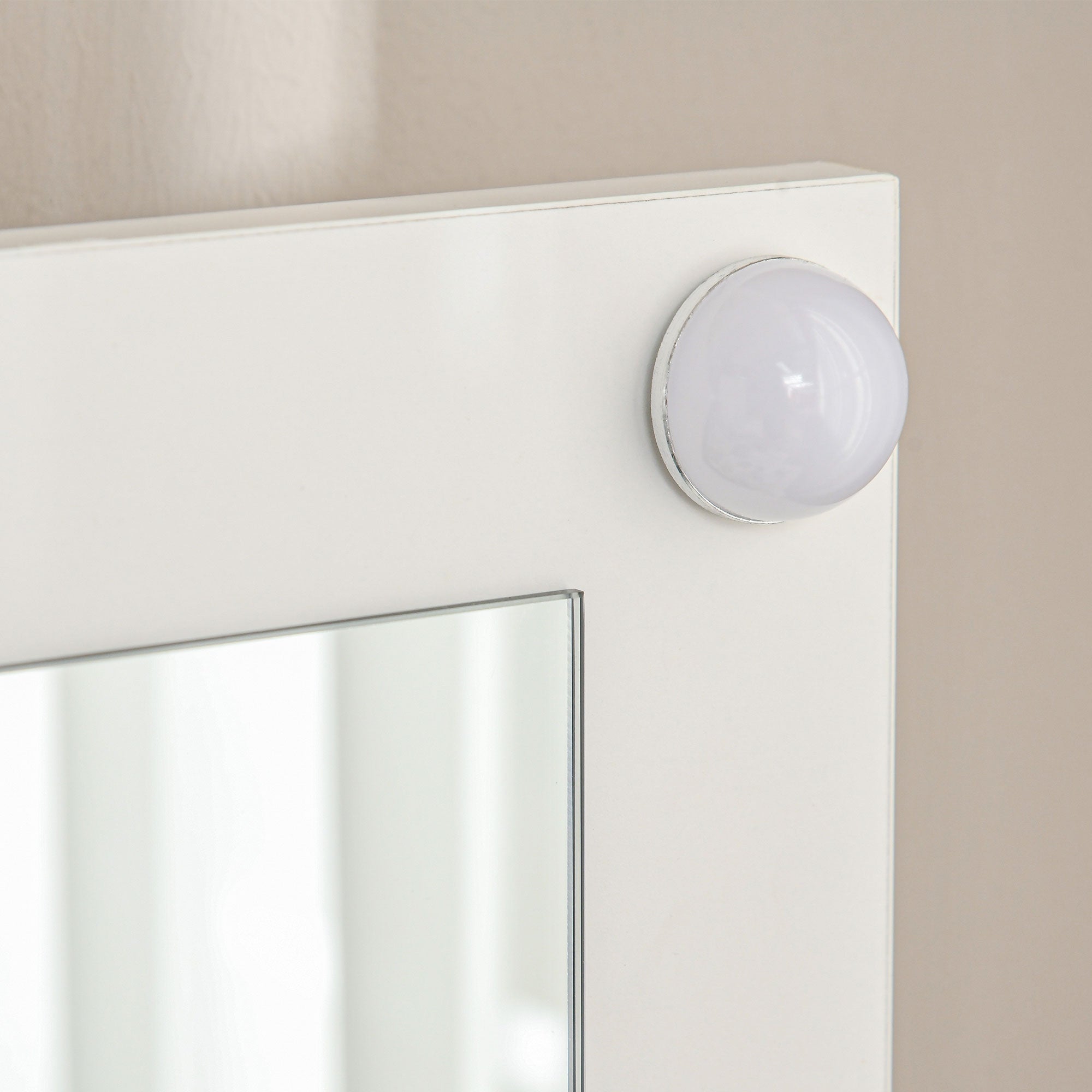 HOMCOM Vanity Set with Lighted Mirror and Stool, Makeup Vanity Desk with Drawers, 2 Lighting Modes, 10 Bulbs, Modern Dressing Table for Bedroom, White