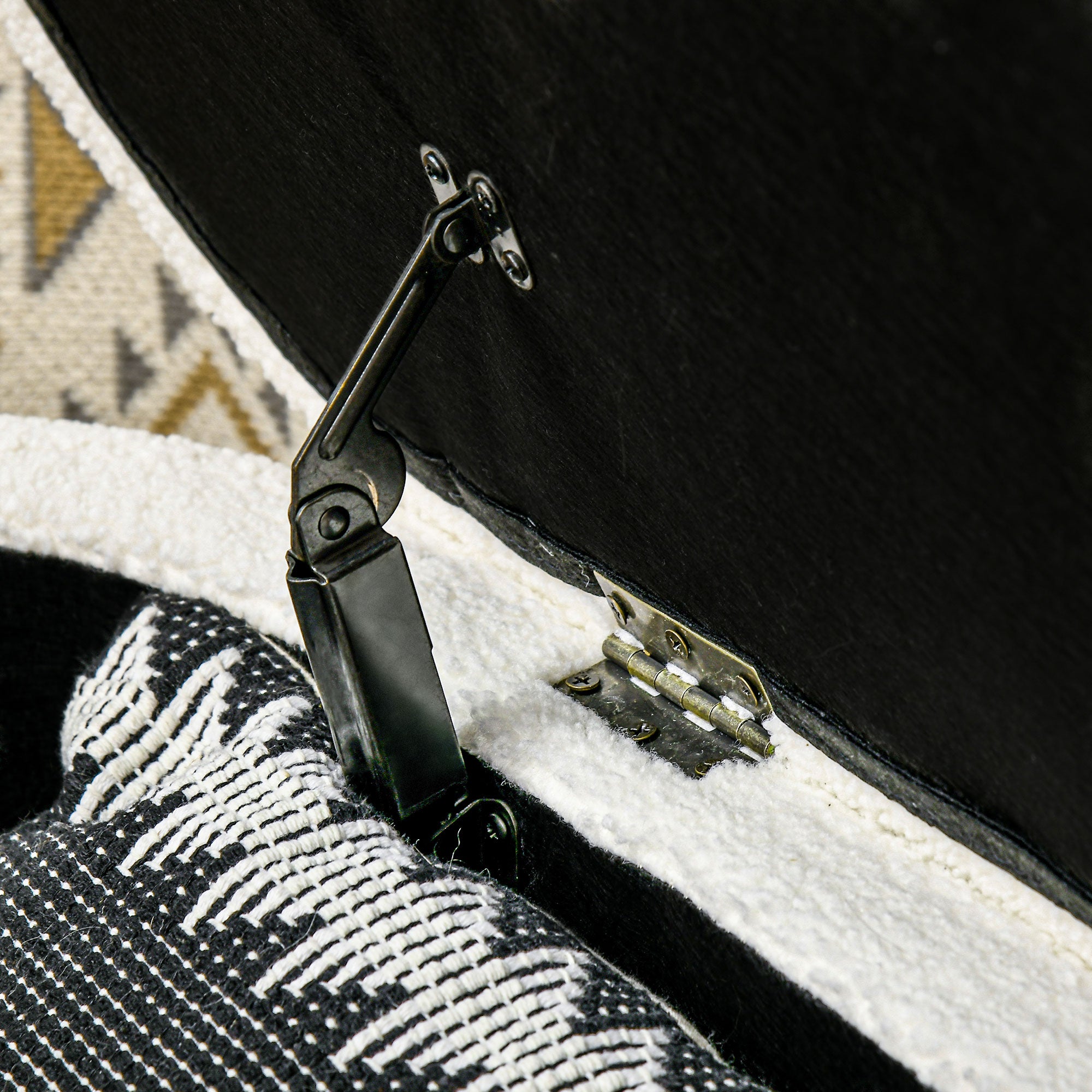 46" Teddy Fleece Upholstered Bedroom Bench w/ Padded Cushion & Wood Frame, Cream White