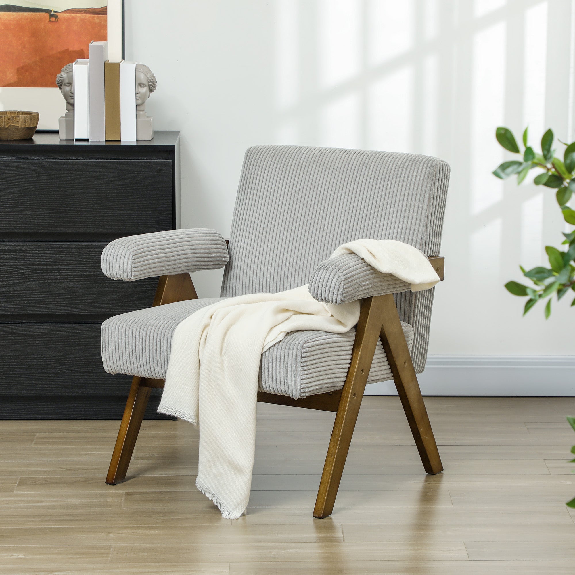 HOMCOM Accent Chair with Wide Seat, Corduroy Upholstered Armchair, Modern Living Room Chair with Soft Padded Armrests and Solid Wood Legs for Reading, Bedroom, Light Grey