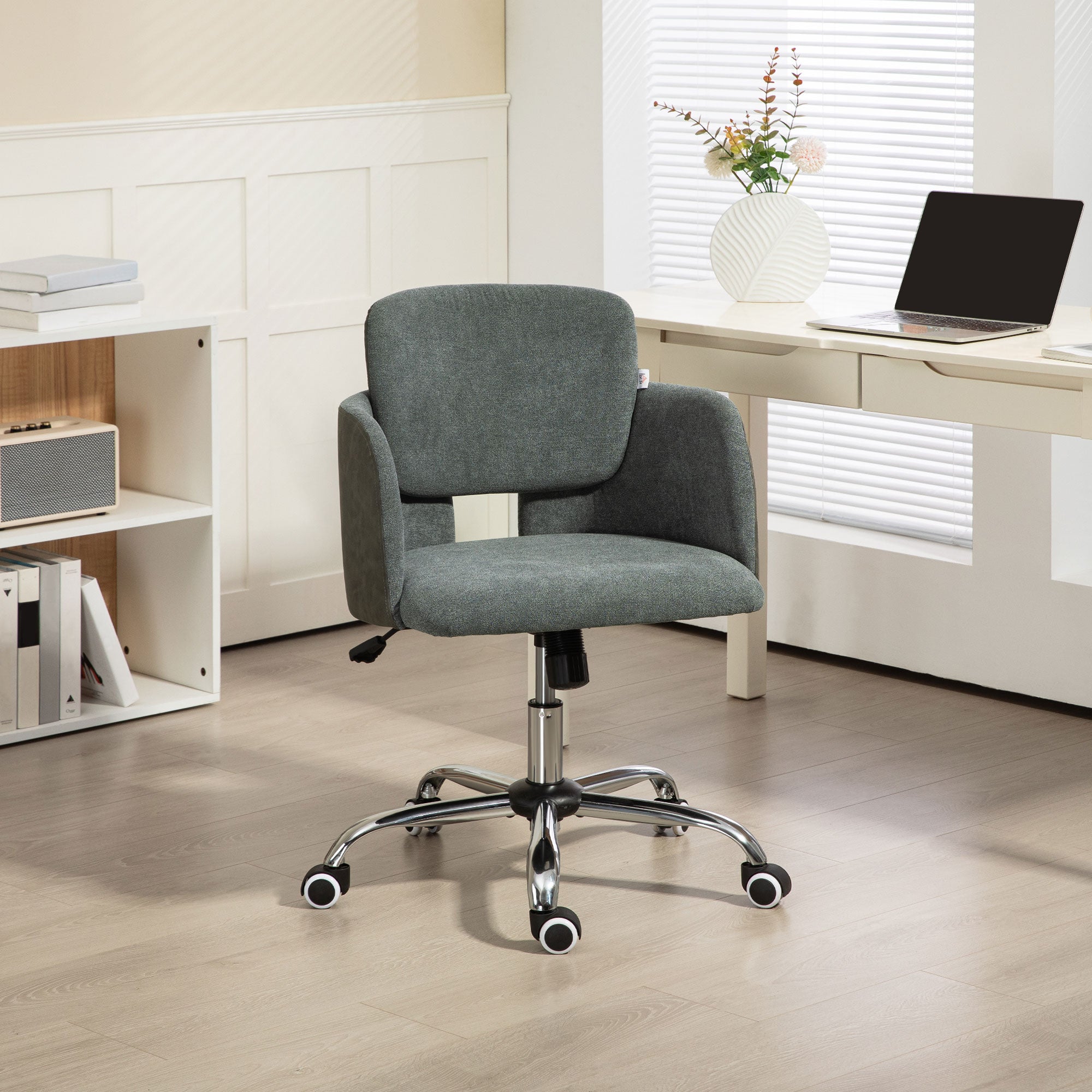 HOMCOM Fabric Office Chair, Height Adjustable Small Desk Chair with Swivel Wheels and Tilt Function, Computer Chair, Grey