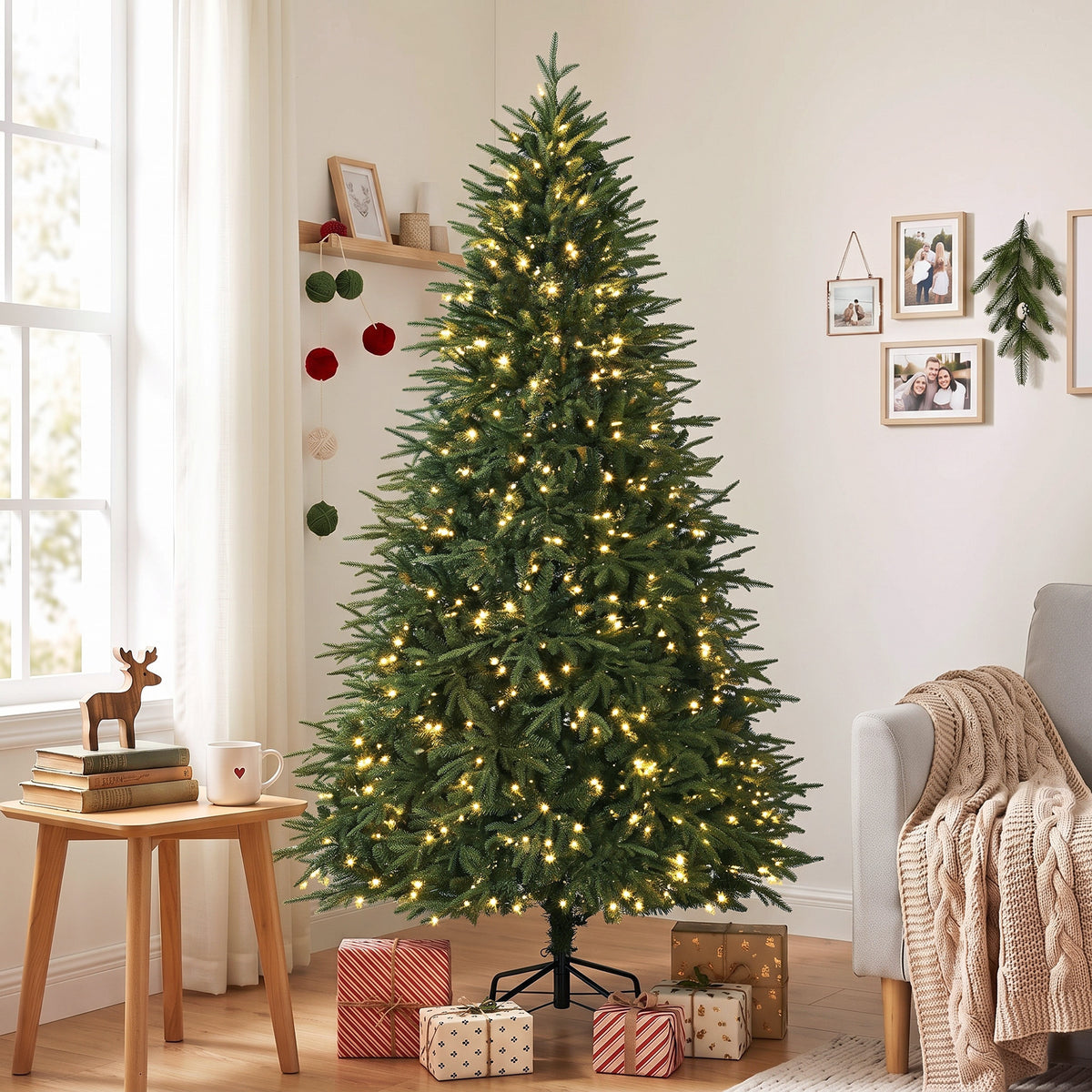 7.5ft Pre-lit Classic Artificial Christmas Tree, Hinged Realistic Xmas Tree with 3,719 Branch Tips, 1000 Warm White LED Lights, Foldable Metal Stand, Home Office, Party Decoration, Green