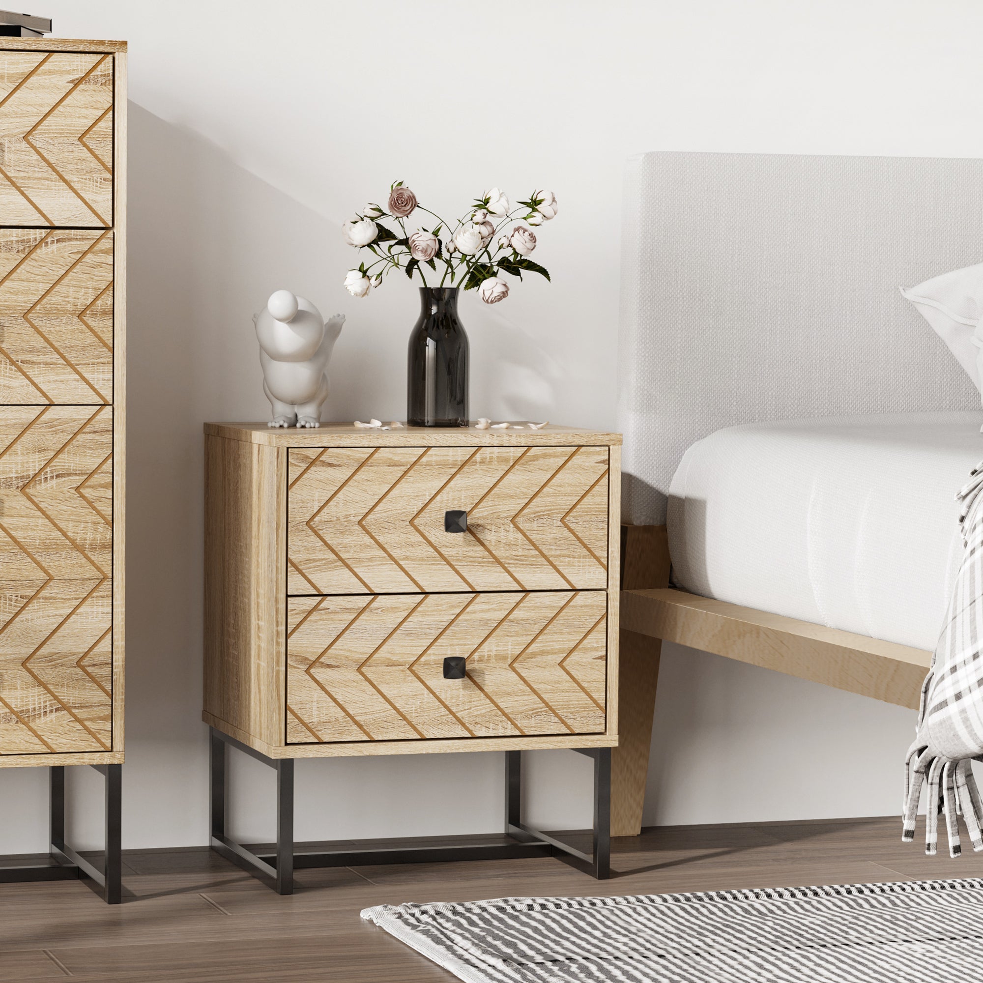 HOMCOM Nightstand, Bedside Table with 2 Drawers, Side End Table with Metal Legs for Bedroom, Zig Zag Design, Natural