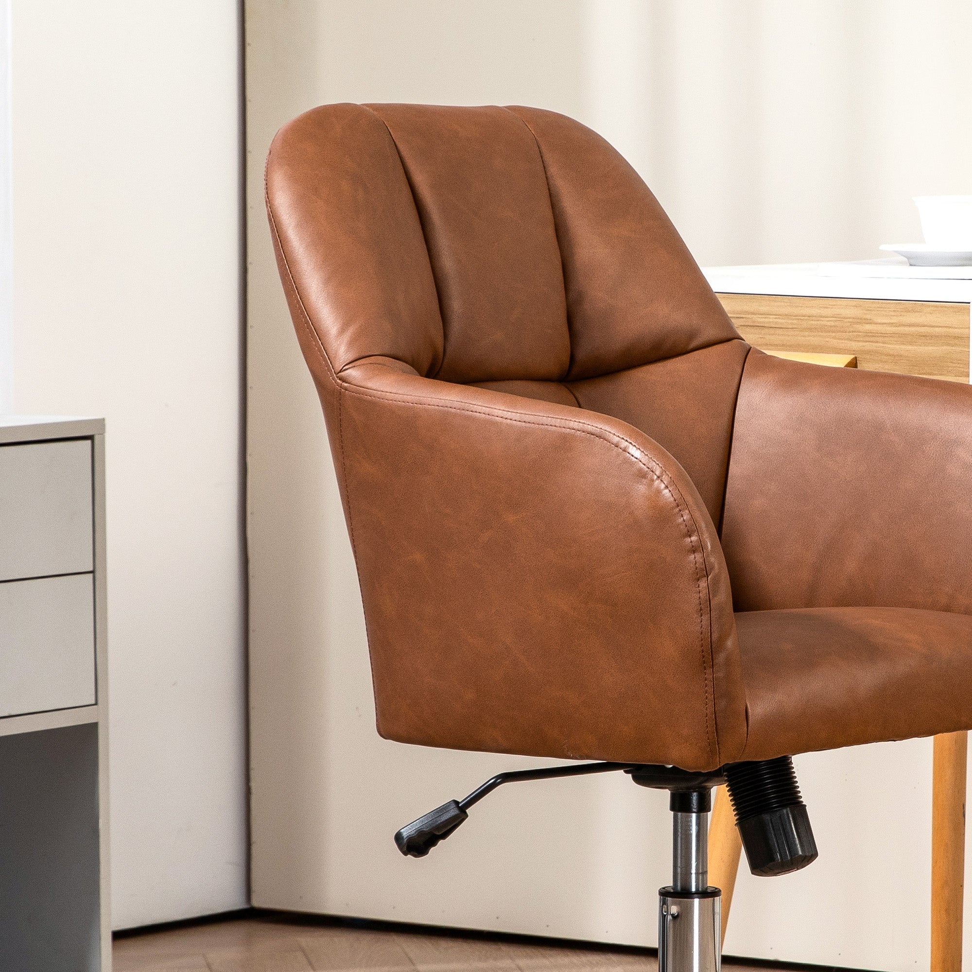 HOMCOM Computer Desk Chair, PU Leather Swivel Office Chair, Makeup Vanity Chair with Height Adjustable, Wheels, for Home Study Bedroom, Brown
