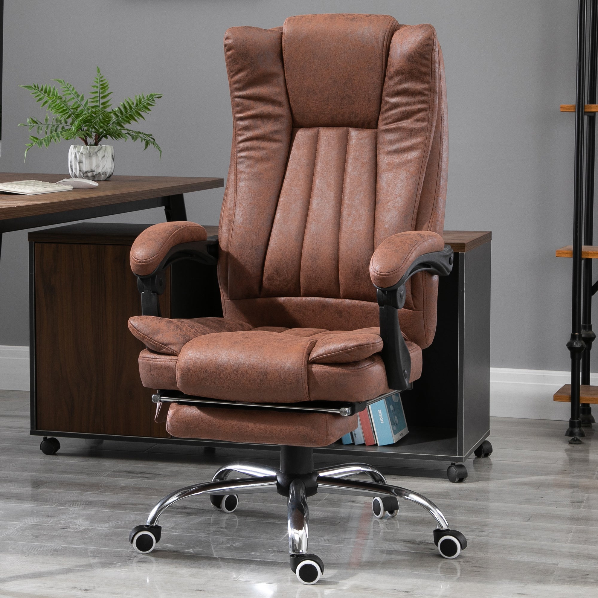 Vinsetto Executive Office Chair with Vibration Massage, Microfiber Reclining Computer Chair with Footrest, Adjustable Height, Swivel Wheels, Brown