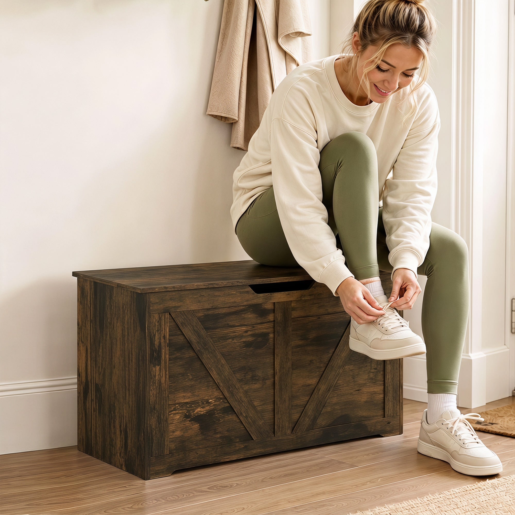 100L Storage Chest, Shoe Storage Trunk Bench Box with Safety Hinge and U-shaped Cut-out Pull, Blanket Box Ottoman for Bedroom, Living Room, Entryway, 80 x 40 x 45 cm, Rustic Brown Wood-Effect