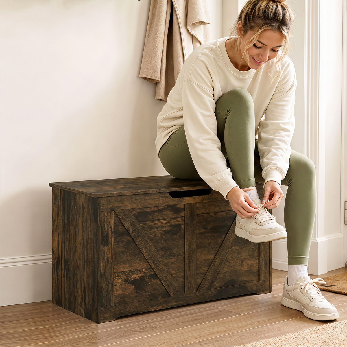 Storage Chest, Storage Bench with Safety Hinge and U-shaped Cut-out Pull for Living Room, Entryway, 31.5" x 15.7" x 17.7", Supports 300 lbs, Rustic Brown