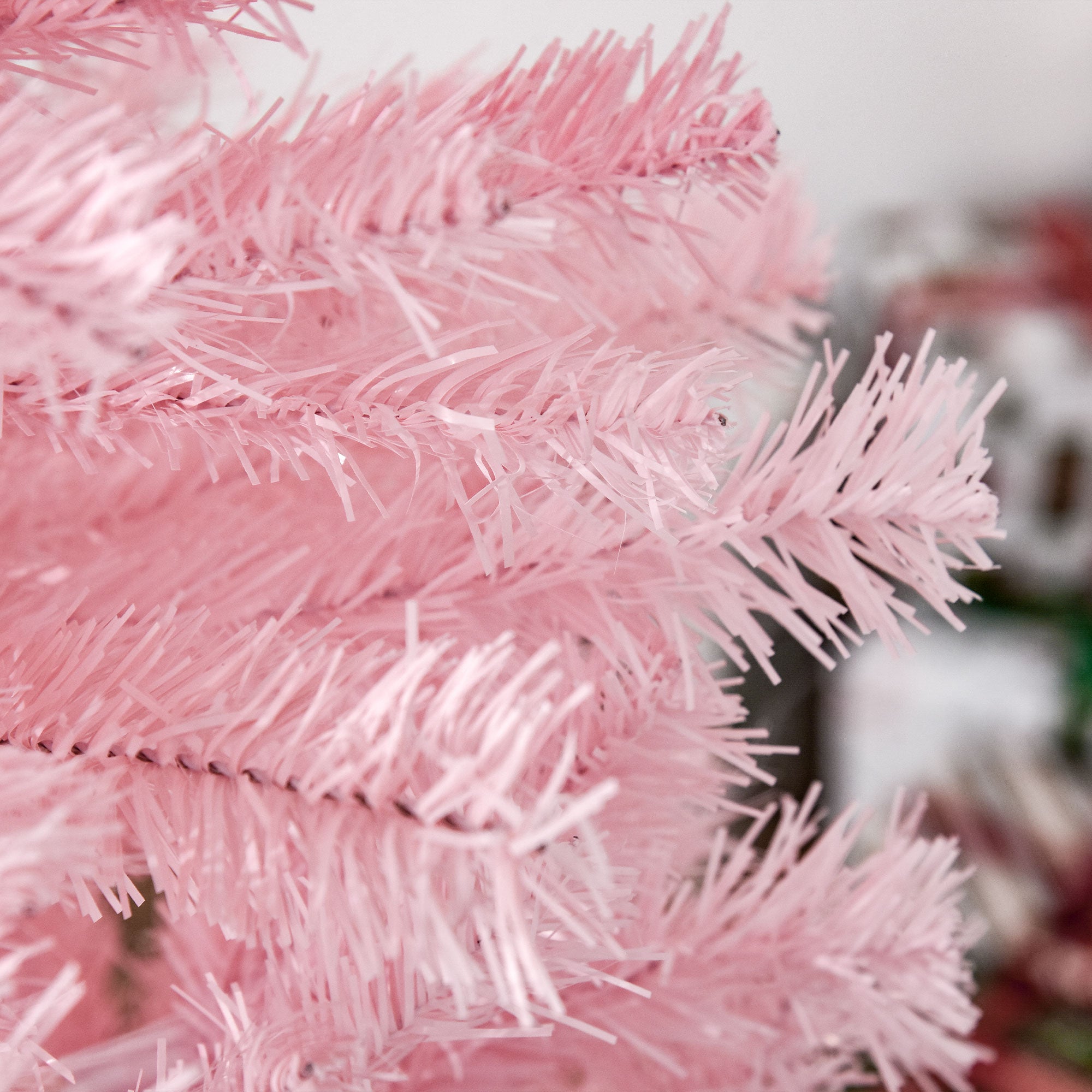 HOMCOM 6FT Artificial Christmas Tree Holiday Xmas Holiday Pencil Tree Decoration with Automatic Open for Home Party, Pink