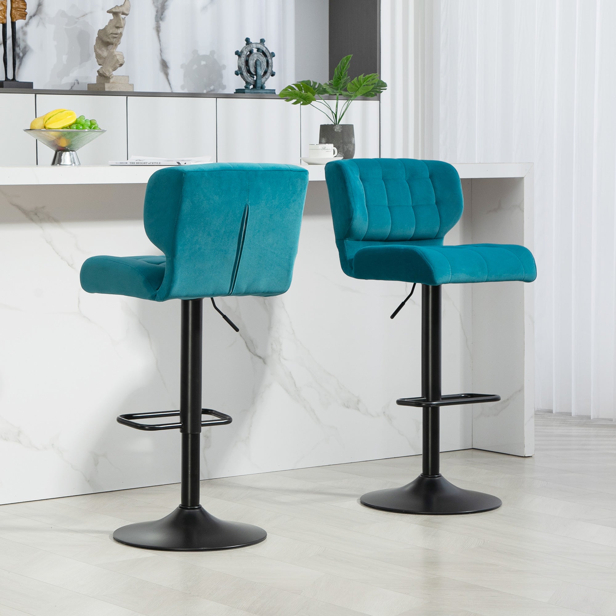 HOMCOM Adjustable Bar Stools Set of 2, Swivel Tufted Velvet Fabric Barstools with Footrest and Back, Bar Chairs for Kitchen Counter and Dining Room, Blue