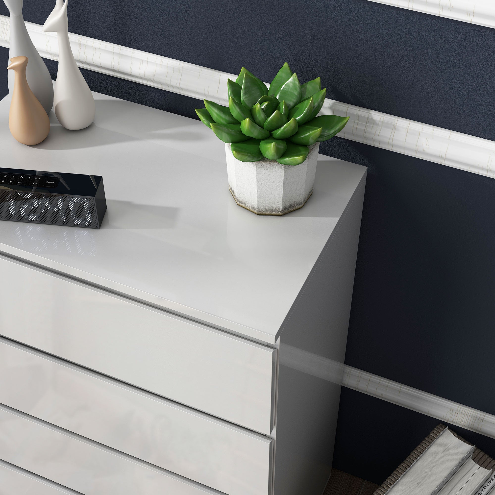 HOMCOM High Gloss Chest of Drawers, 4 Drawers Dresser, Modern Storage Drawer Unit with Soft Closing Mechanism for Bedroom, White