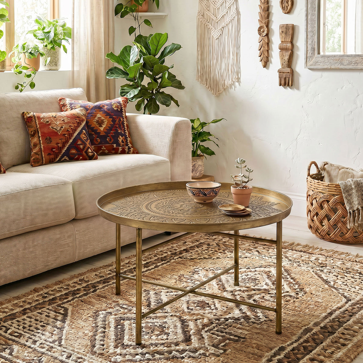 24" Round Coffee Table with Hammered Tray Top, Vintage Metal Center Table for Living Room, Bedroom, Side Table, Gold