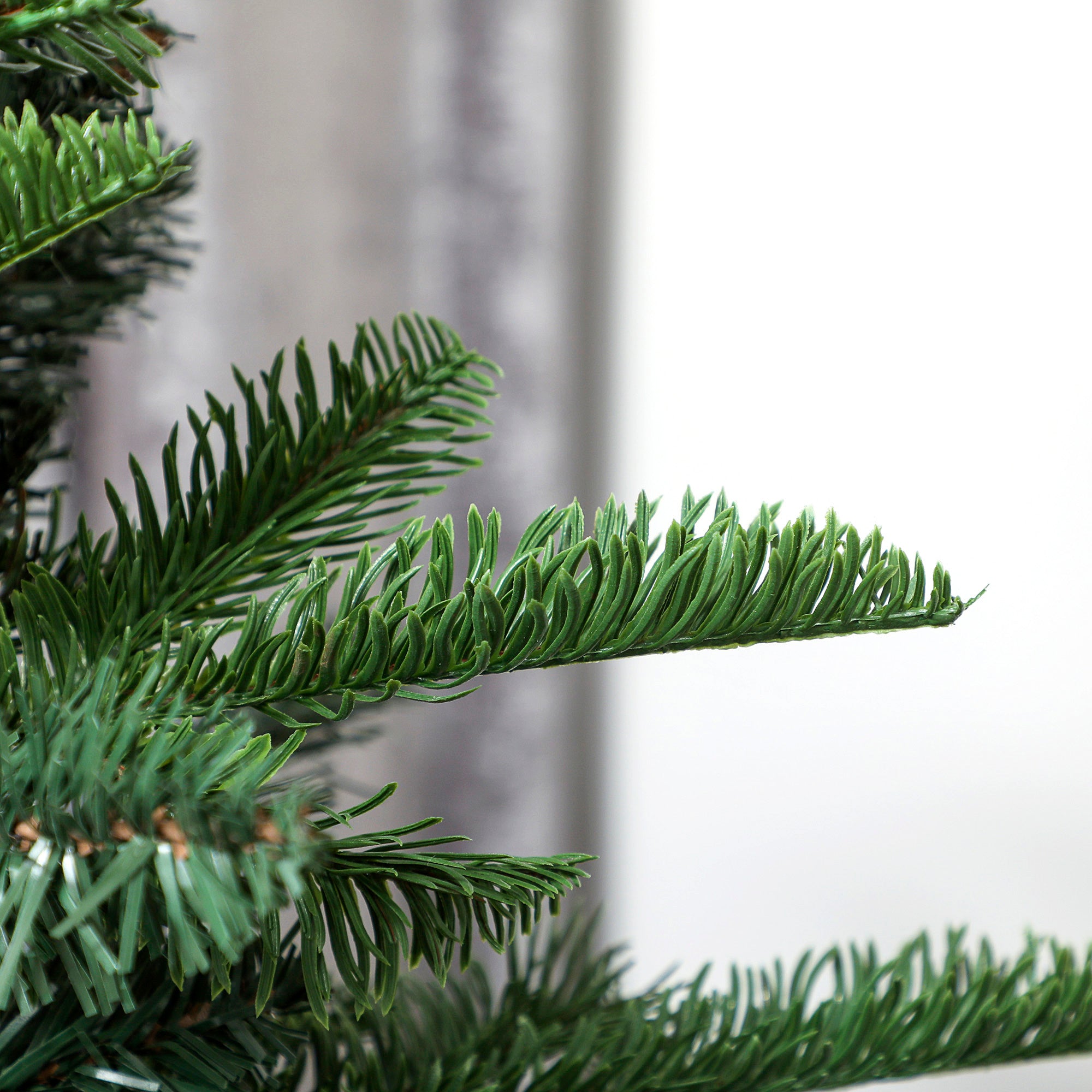 5ft Artificial Christmas Tree with Realistic Tips, Wide Shape, Hinged Xmas Tree with Foldable Metal Stand for Home Decoration, Flame-Retardant, Easy Assembly, Green