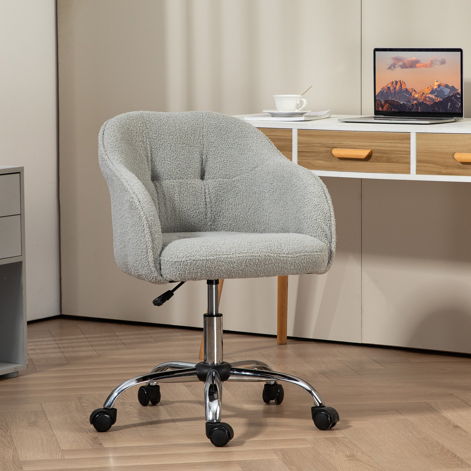 HOMCOM Computer Desk Chair, Fluffy Fabric Swivel Office Chair, Makeup Vanity Chair with Height Adjustable, Wheels, for Home Study Bedroom, Grey
