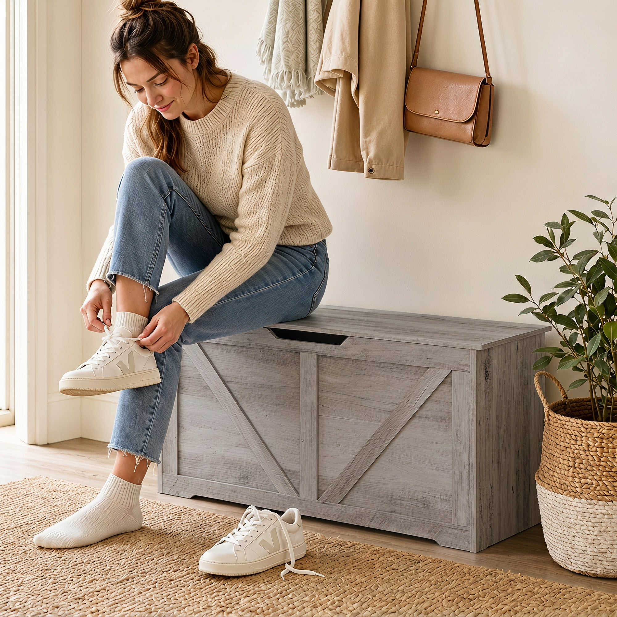 127L Storage Chest, Shoe Storage Trunk Bench Box with 2 Safety Hinges and U-shaped Cut-out Pull, Blanket Box Ottoman for Bedroom, Living Room, Entryway, 100 x 40 x 45 cm, Grey Wood-Effect