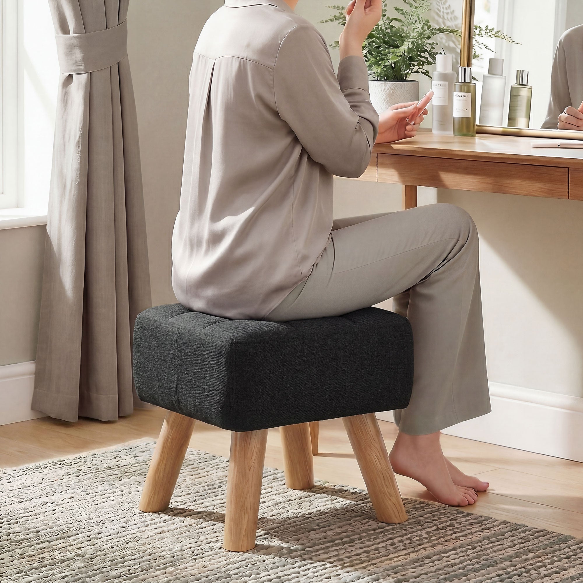 Modern Tufted Footstool, Fabric Foot Stool with Rubber Wood Legs, Padded Seat, for Living Room, Bedroom, Entryway, Black